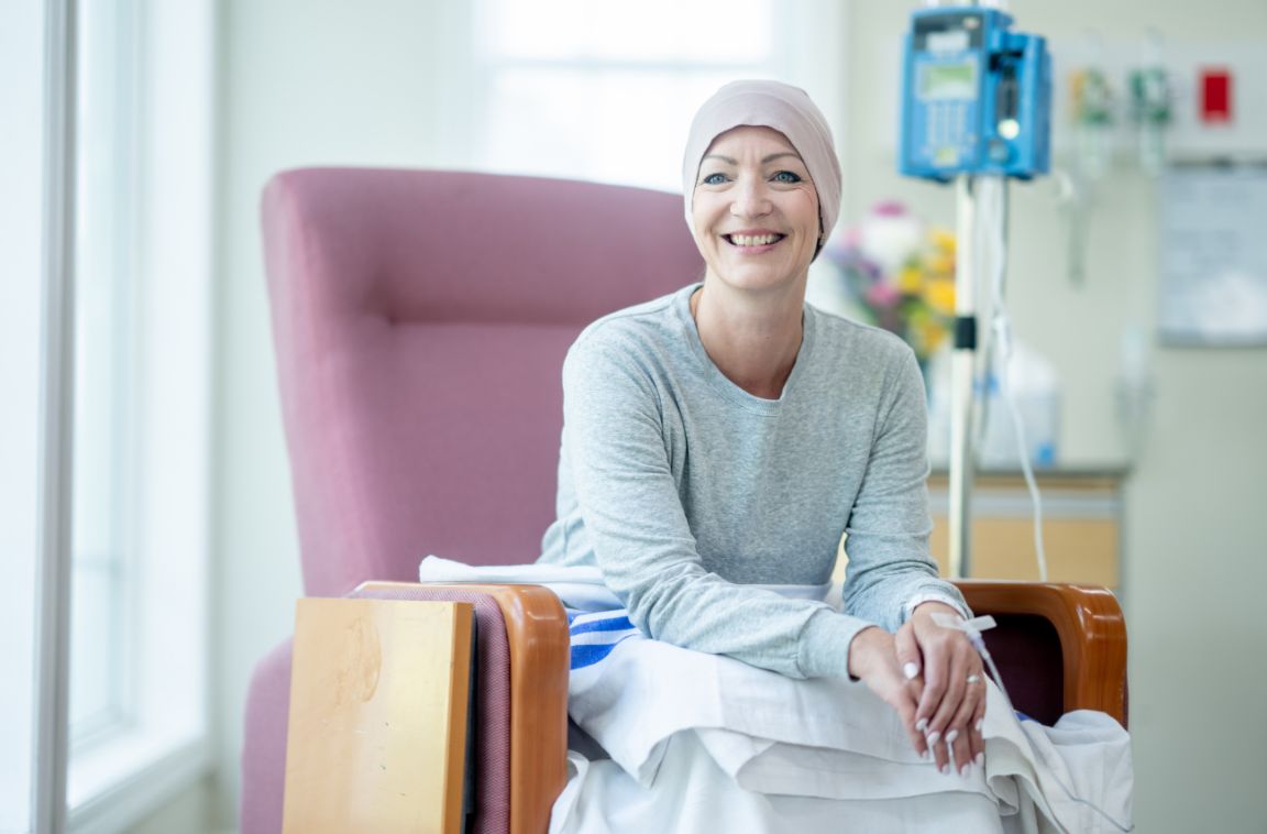 woman with cancer getting chemotherapy